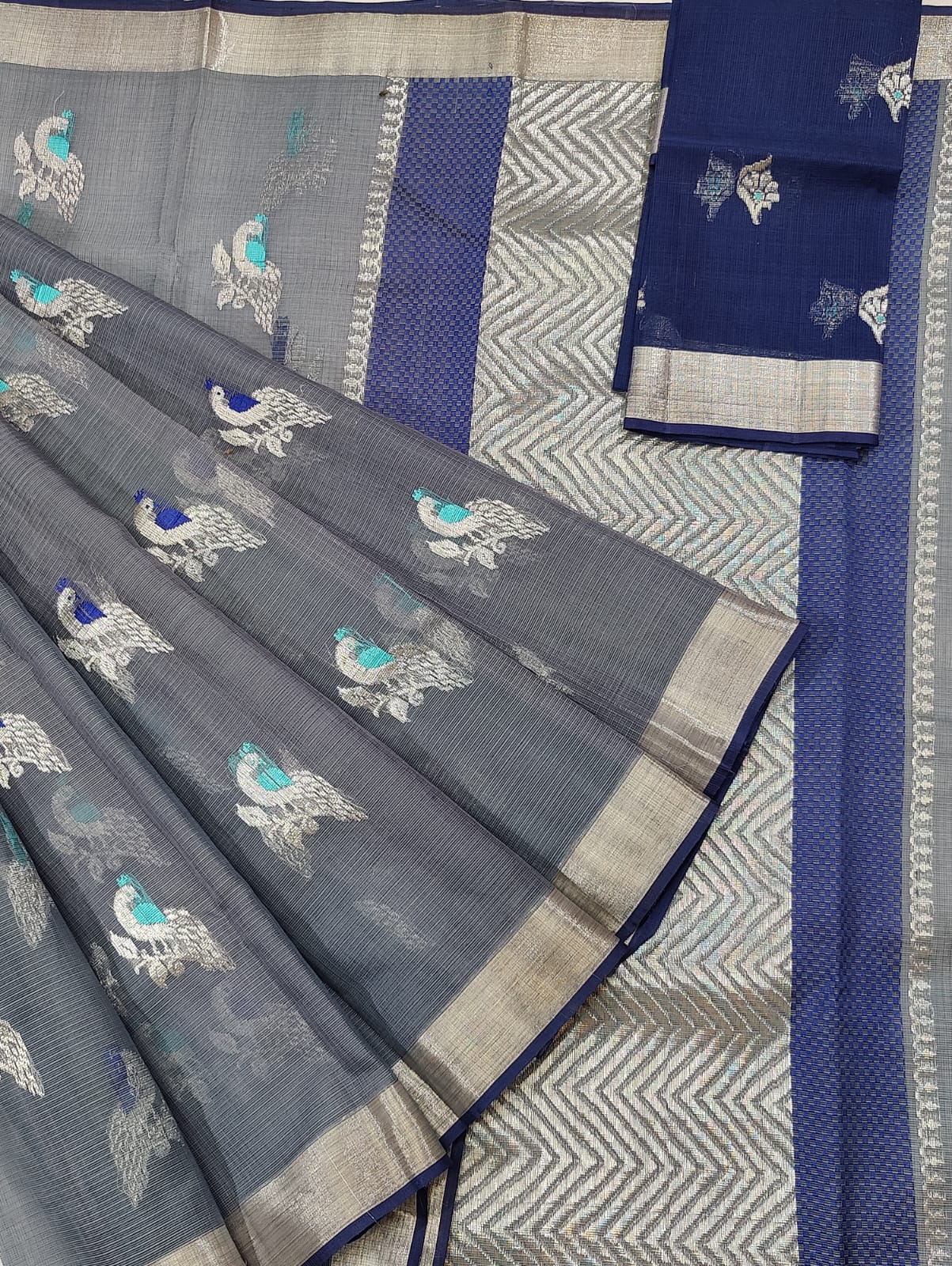 Exclusive Zarikota Saree with contrast blouse