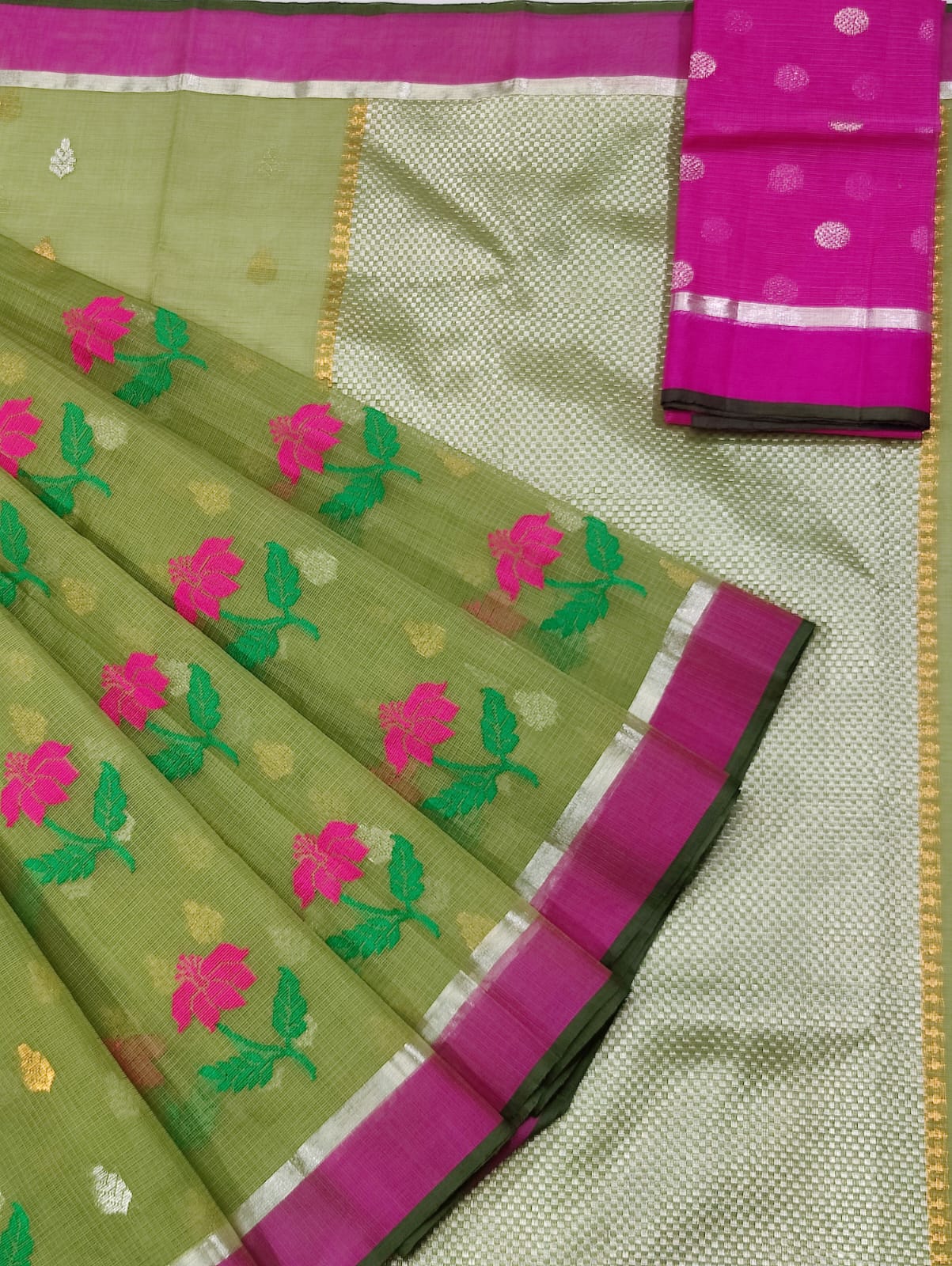 Exclusive Zarikota Saree with contrast blouse