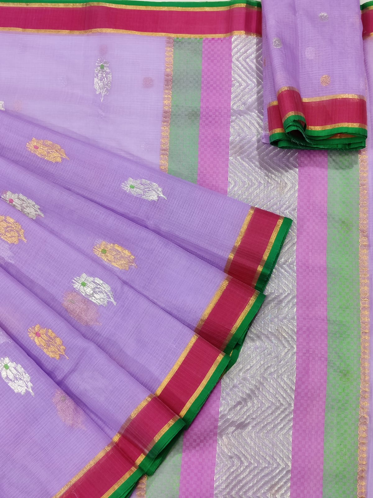 Exclusive Zarikota Saree with contrast blouse