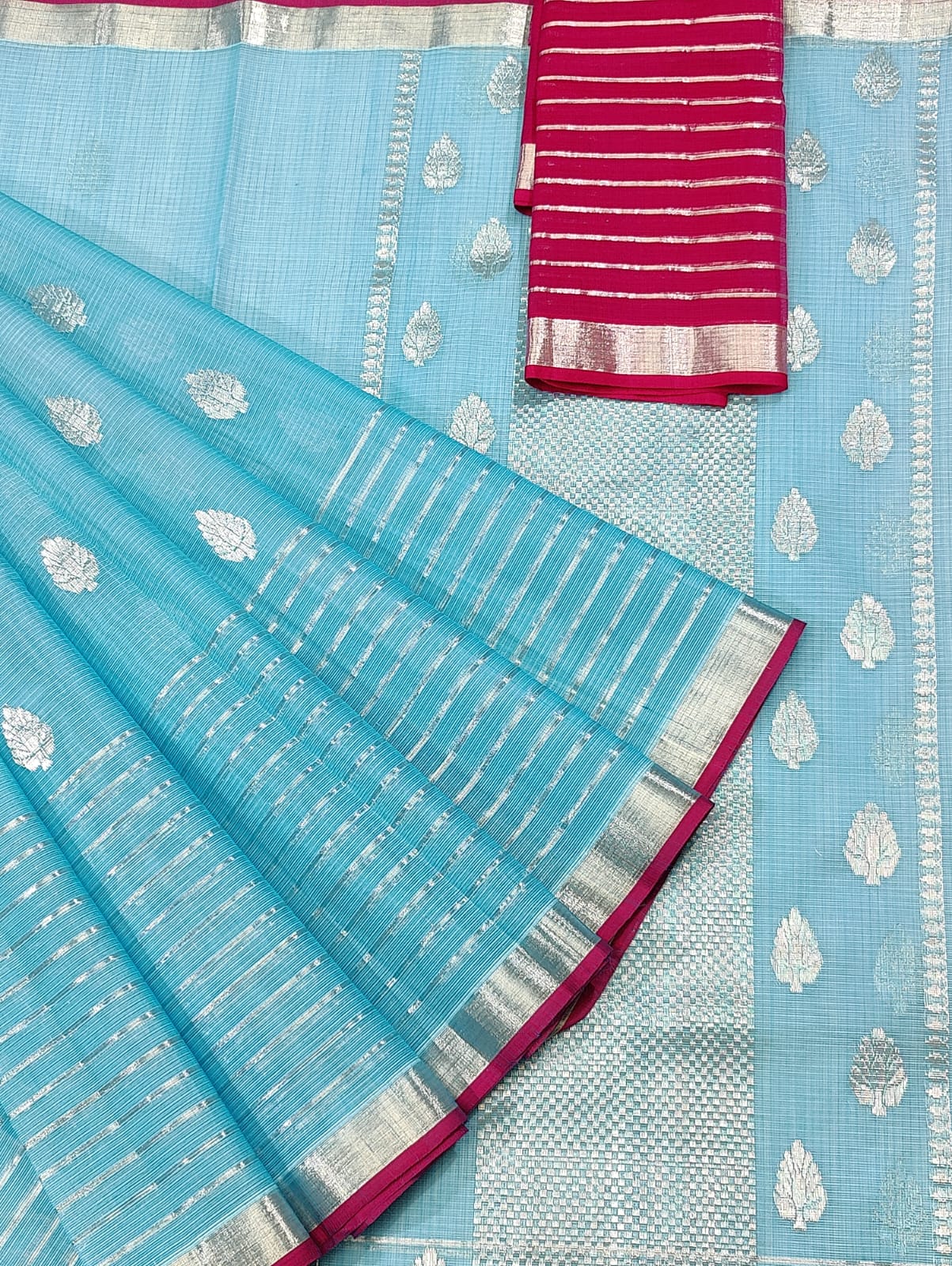 Exclusive Zarikota Saree with contrast blouse